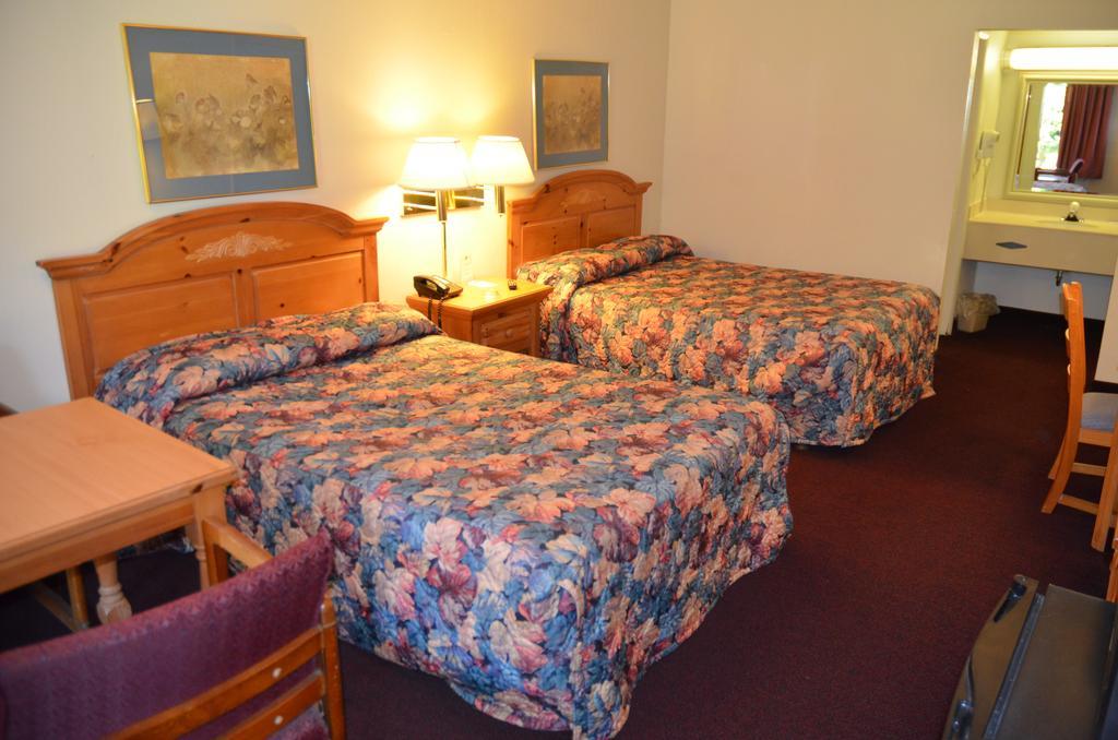Knights Inn Memphis Airport Quarto foto
